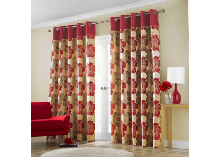red-curtains-interior